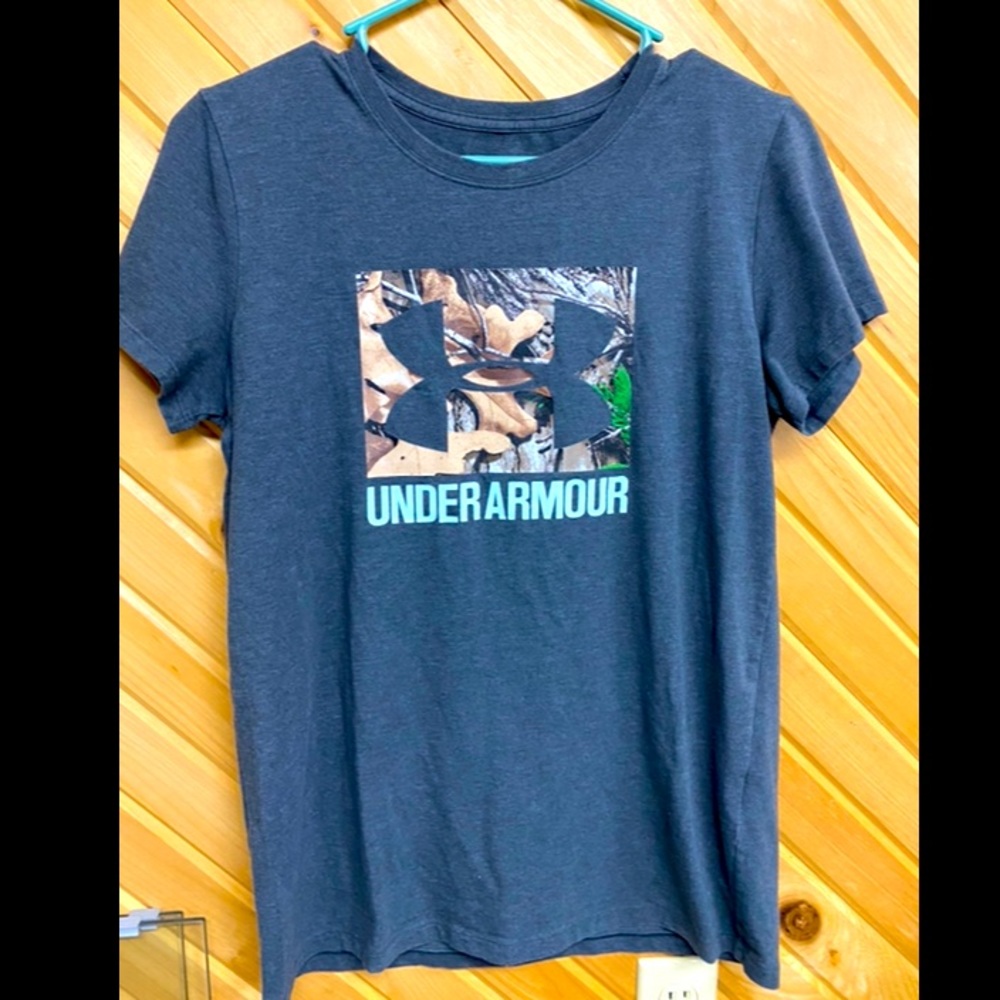 Under Armour Womens Medium Tee